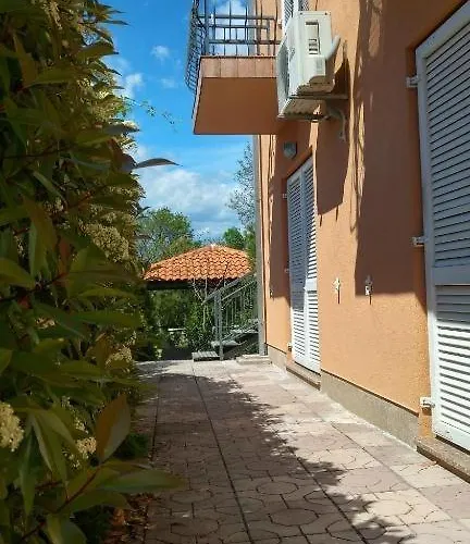 Apartament In With Terrace, Air Conditioning, Wifi Jadranovo