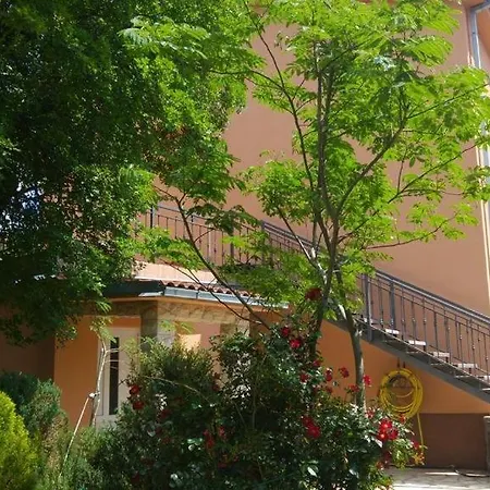 In With Terrace, Air Conditioning, Wifi 公寓 卓得诺沃