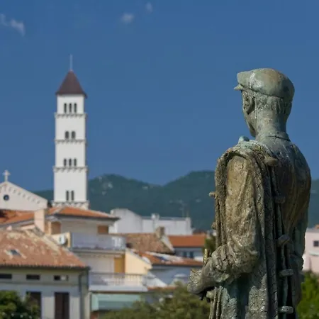 In With Terrace, Air Conditioning, Wifi 公寓 卓得诺沃