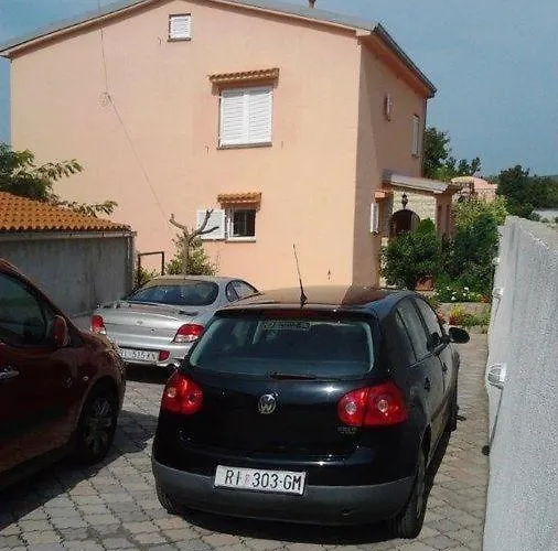 In With Terrace, Air Conditioning, Wifi